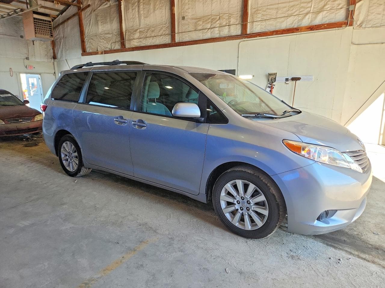 2015 Toyota Sienna Le - foto 4