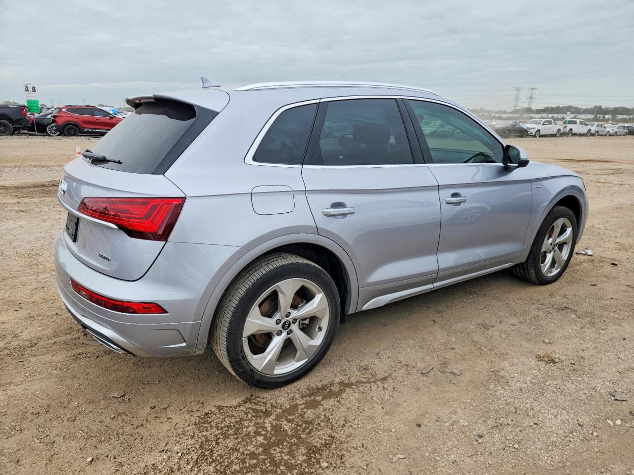 2022 Audi Q5 Premium Plus 45 - foto 3