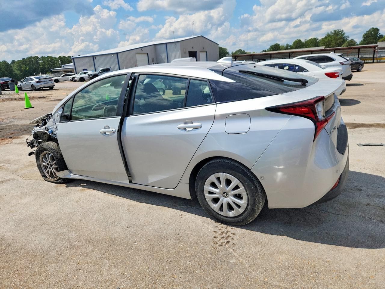 2020 Toyota Prius Le - foto 2