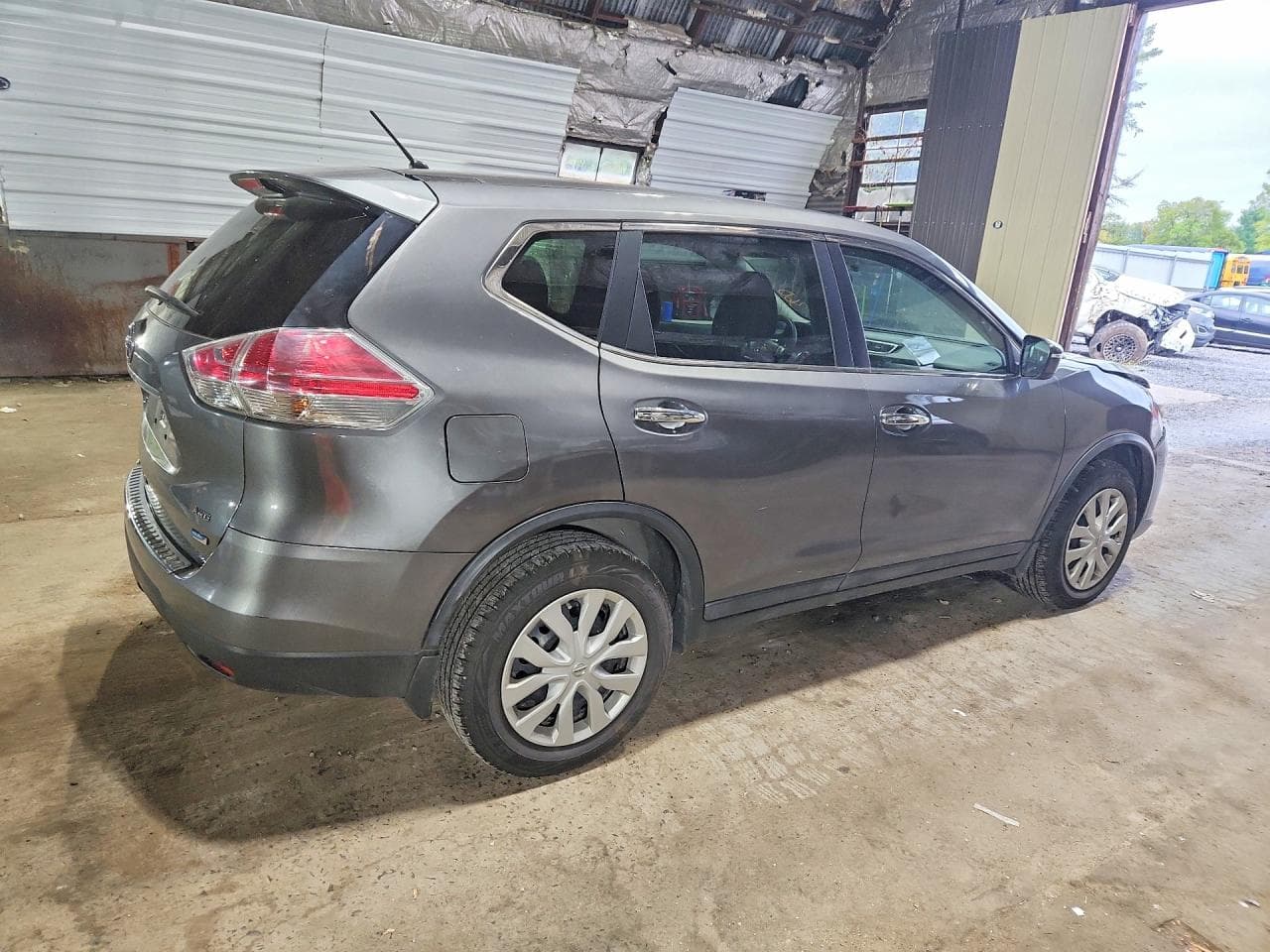 2014 Nissan Rogue S - foto 3