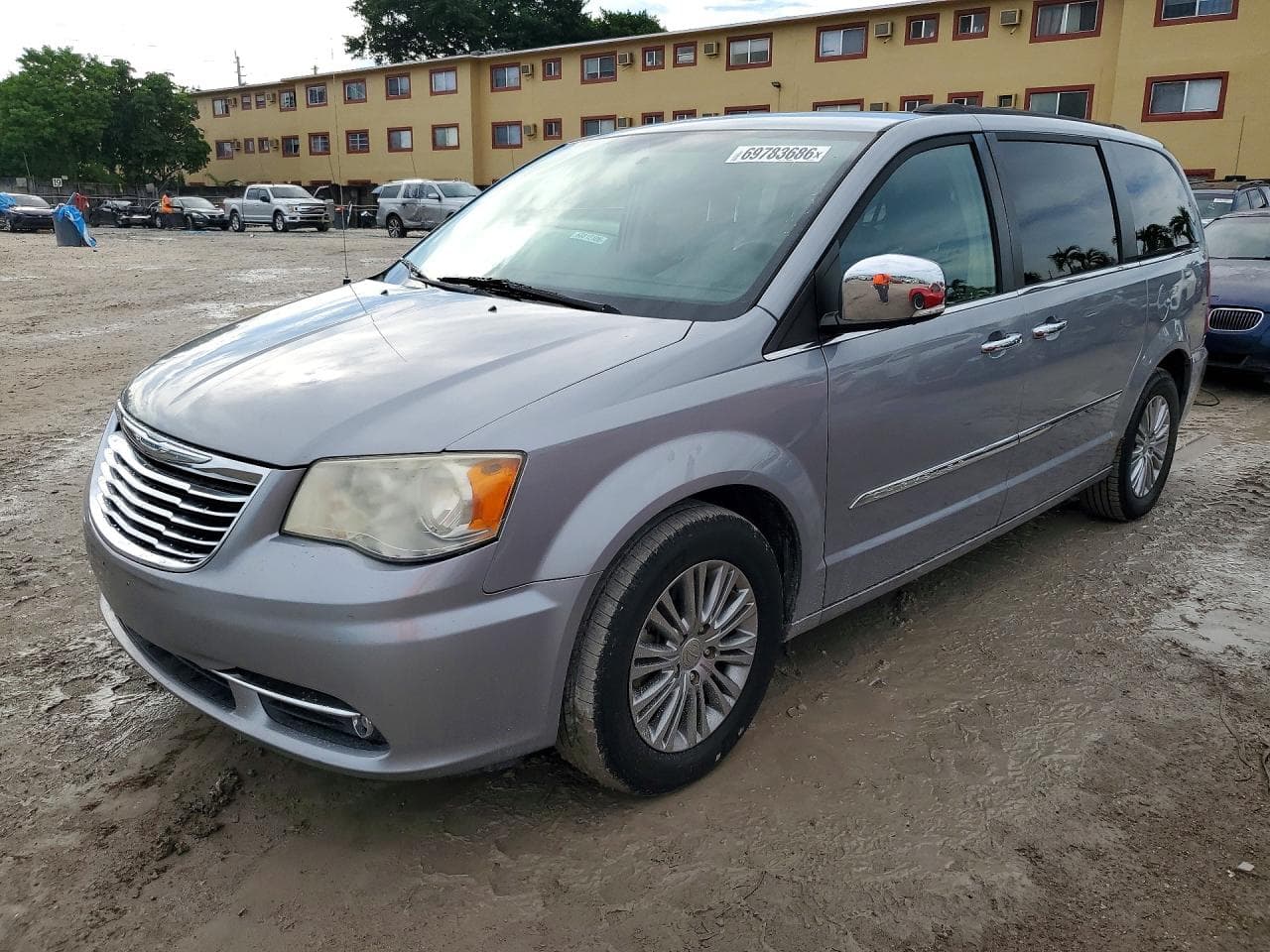 2015 Chrysler Town & Country Touring L