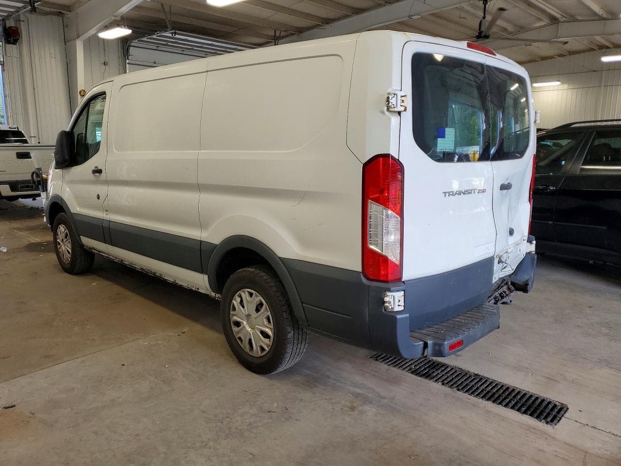 2015 Ford Transit T-250 - foto 2