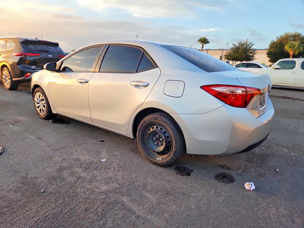 2018 Toyota Corolla Le - foto 2