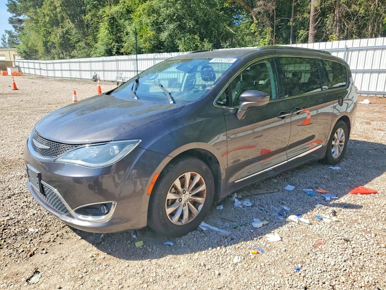 Chrysler Pacifica 2018 z USA