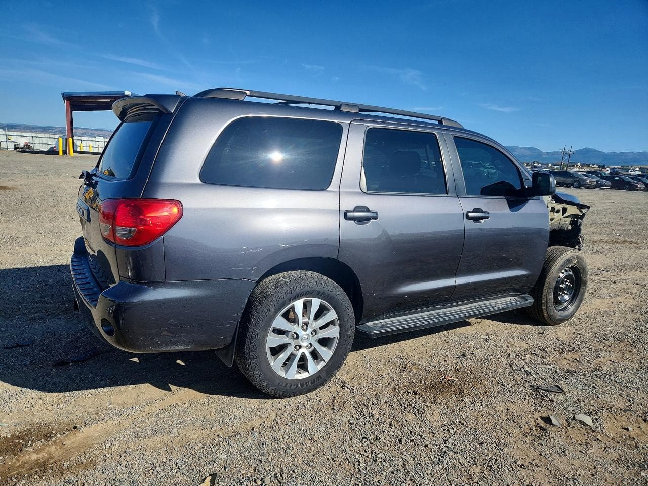 2016 Toyota Sequoia Sr5 - foto 3