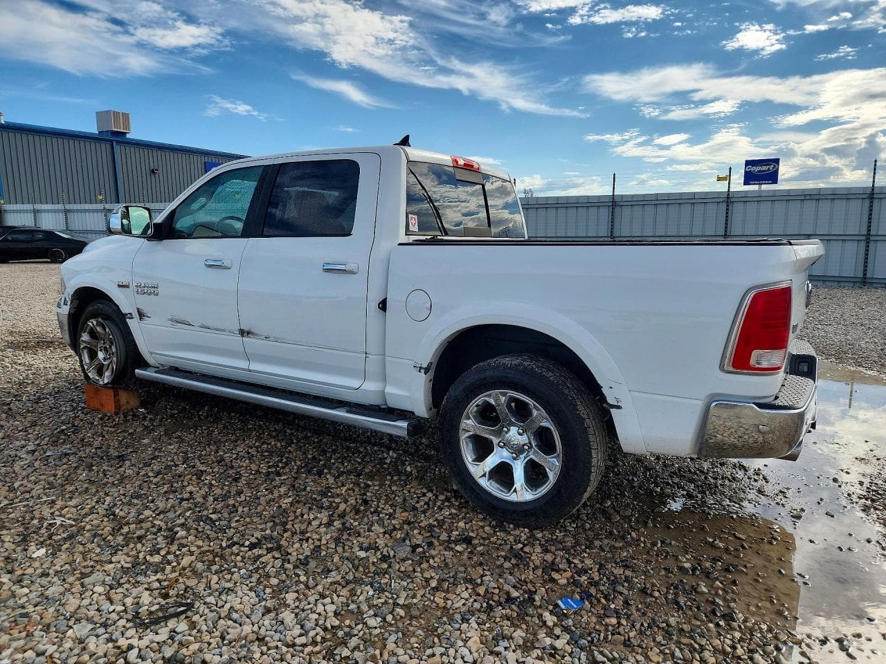 2016 Ram 1500 Laramie - foto 2