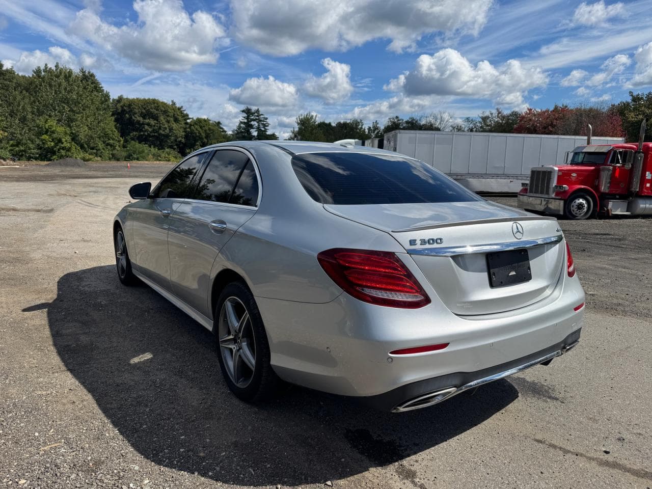 2017 Mercedes-Benz E 300 4Matic - foto 3