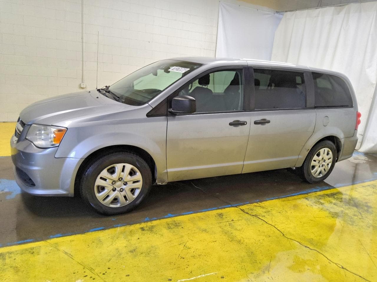 Dodge Caravan 2019 z USA