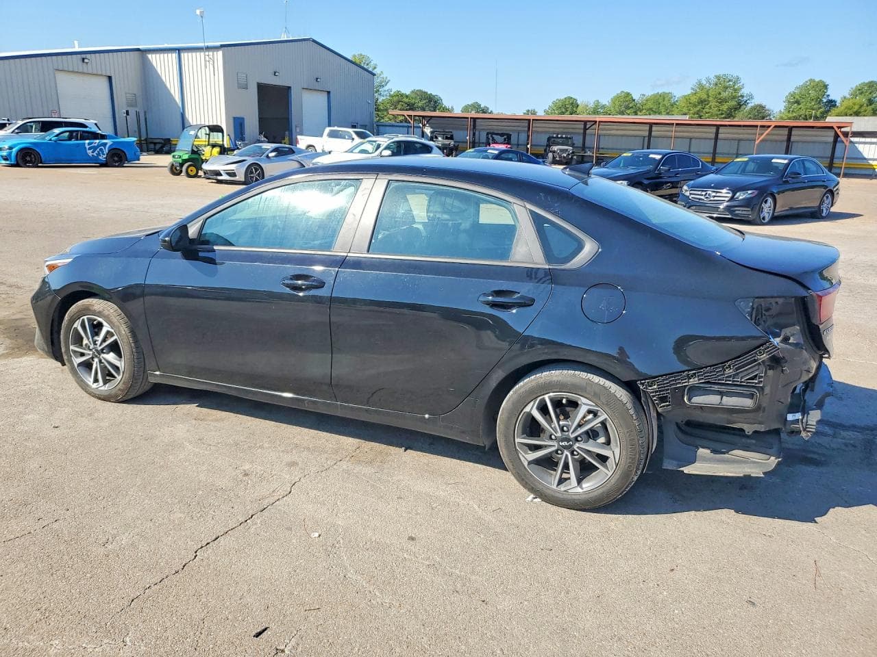 2024 Kia Forte Lxs - foto 2