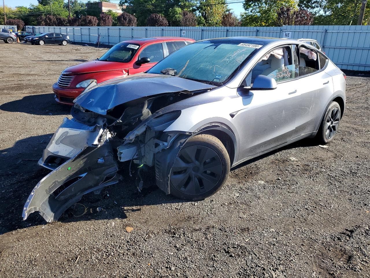 Tesla Model Y 2025 z USA