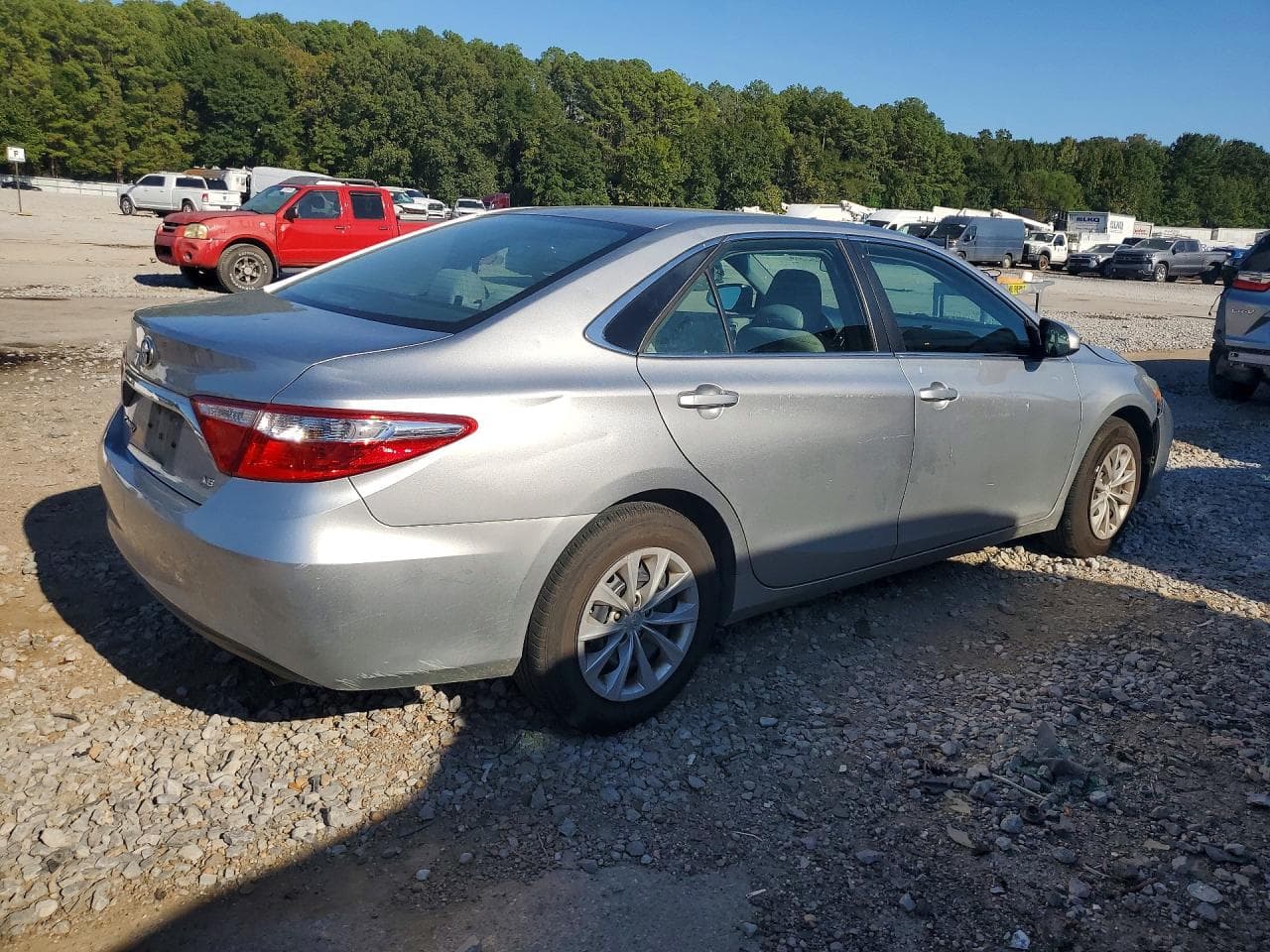 2016 Toyota Camry Le - foto 3
