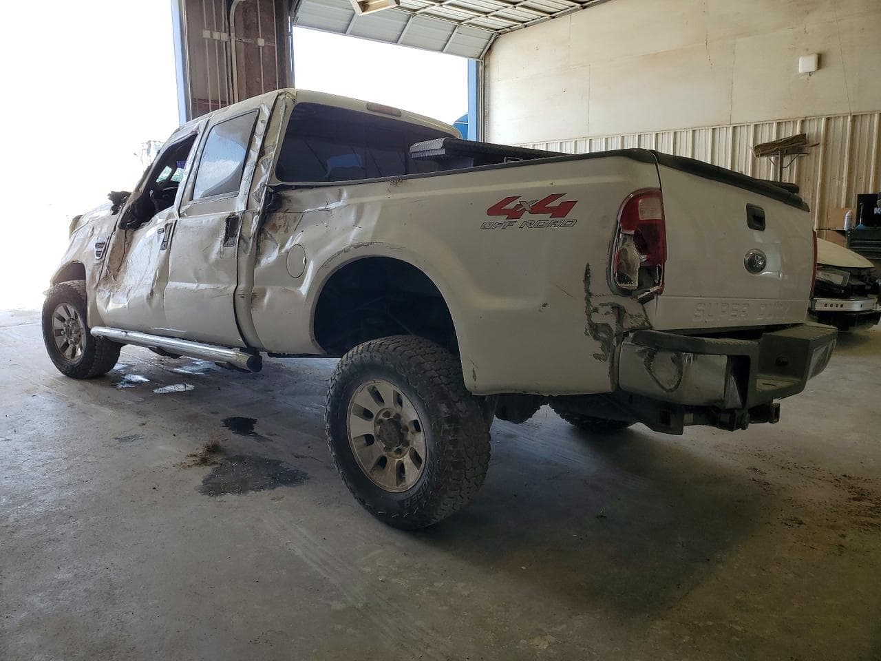 2008 Ford F350 - foto 2