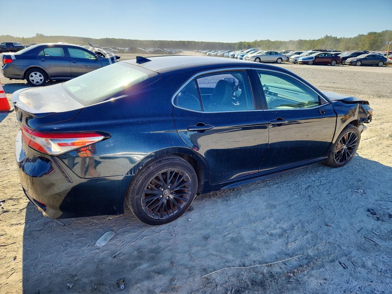 2019 Toyota Camry Se - foto 3