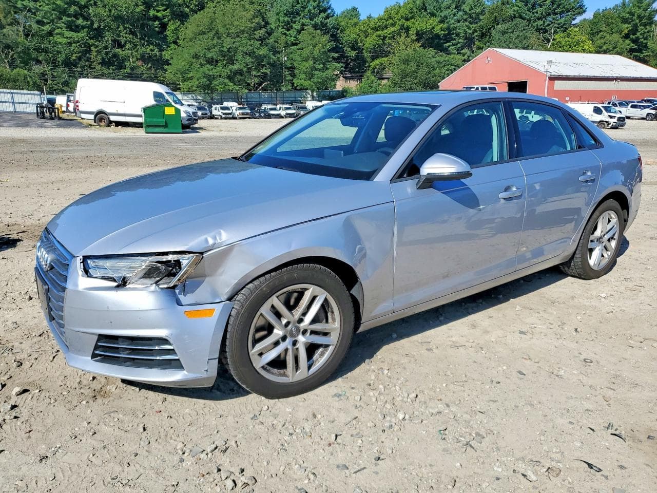 Audi A4 2017 z USA