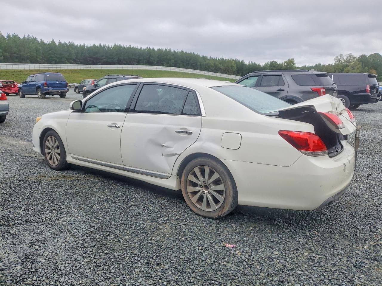 2012 Toyota Avalon Limited - foto 2