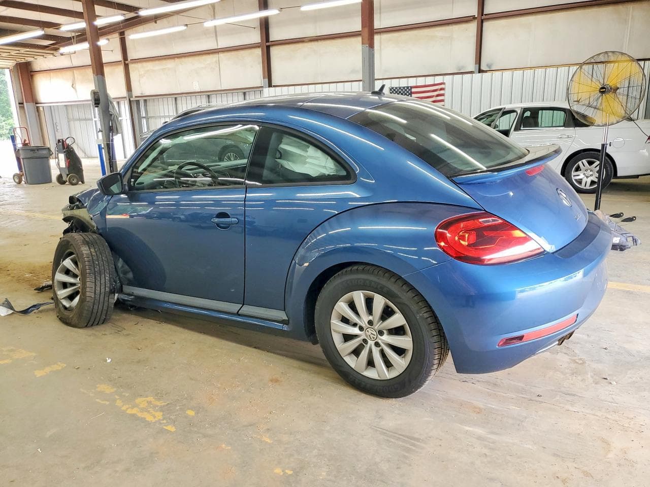 2018 Volkswagen Beetle S - foto 2