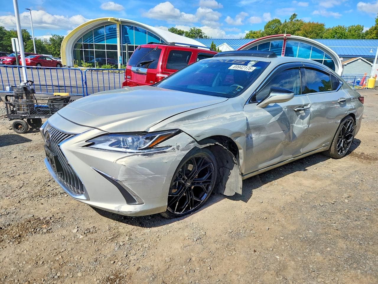 Lexus ES 2021 z USA