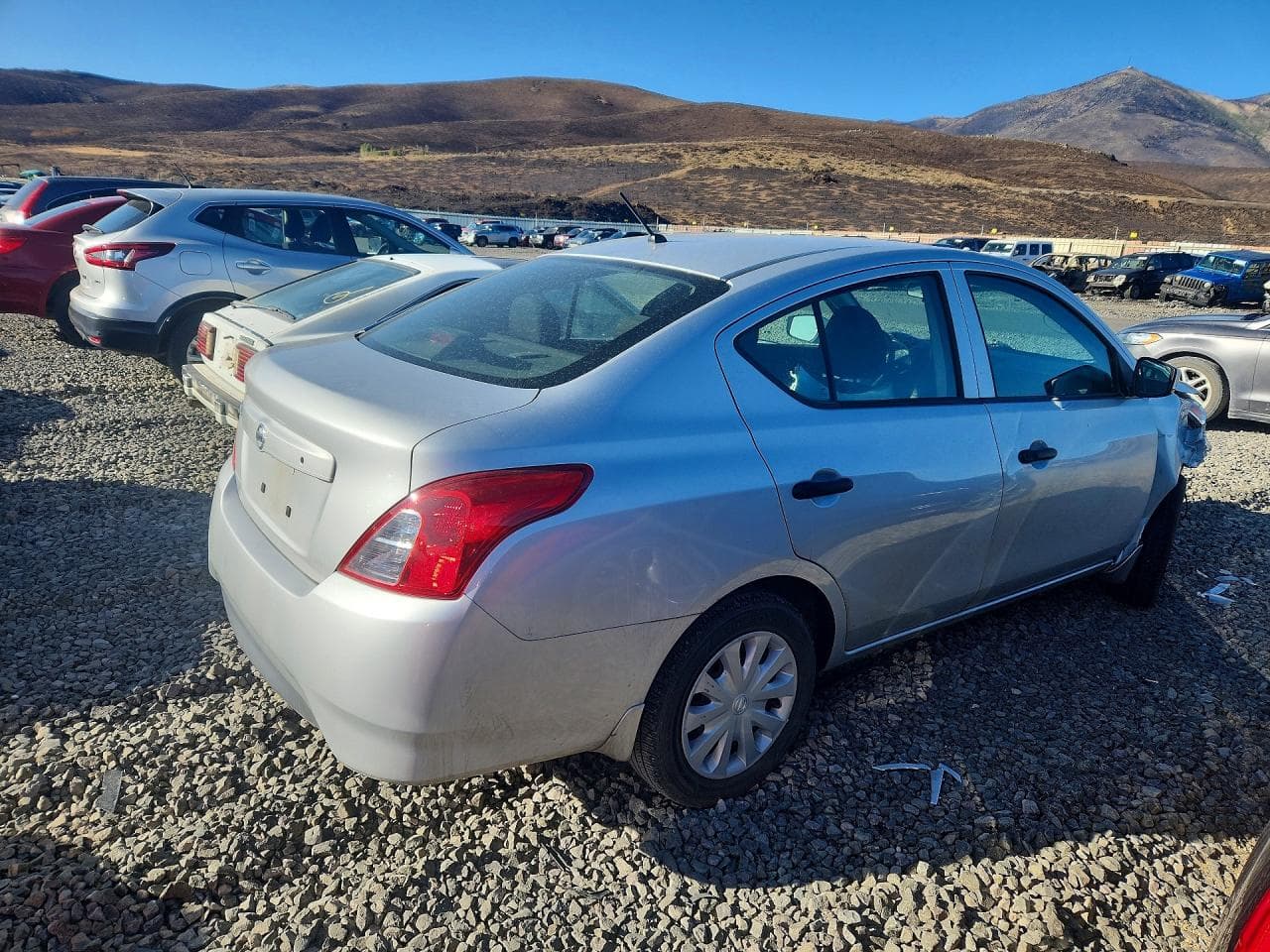 2019 Nissan Versa S - foto 3
