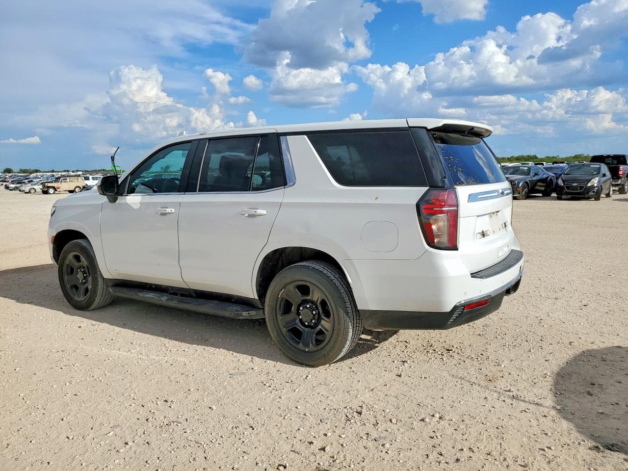 2023 Chevrolet Tahoe C1500 - foto 2