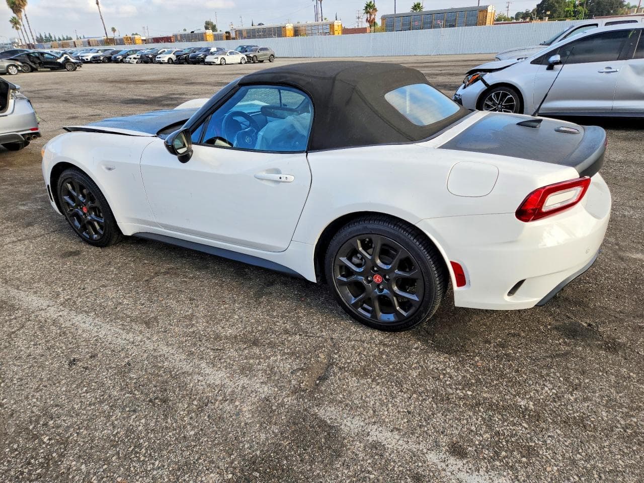 2019 Fiat 124 Spider Classica - foto 2