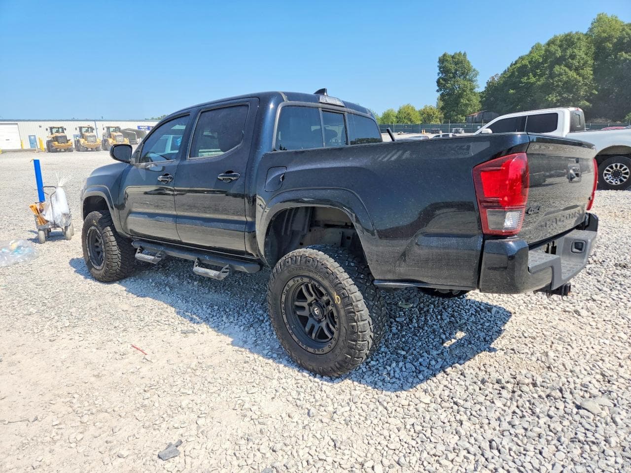 2021 Toyota Tacoma Sr V6 - foto 2