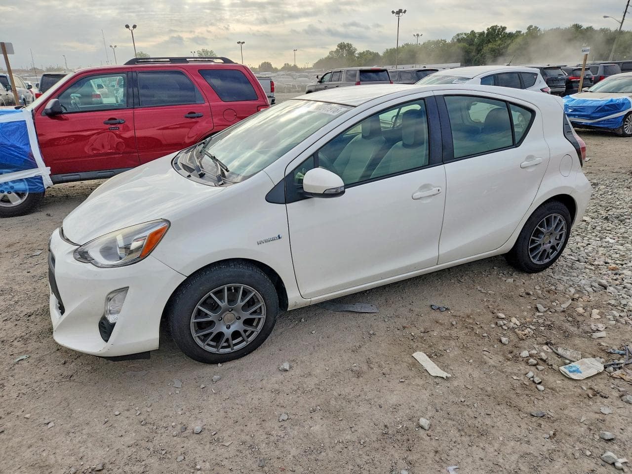 2015 Toyota Prius C One
