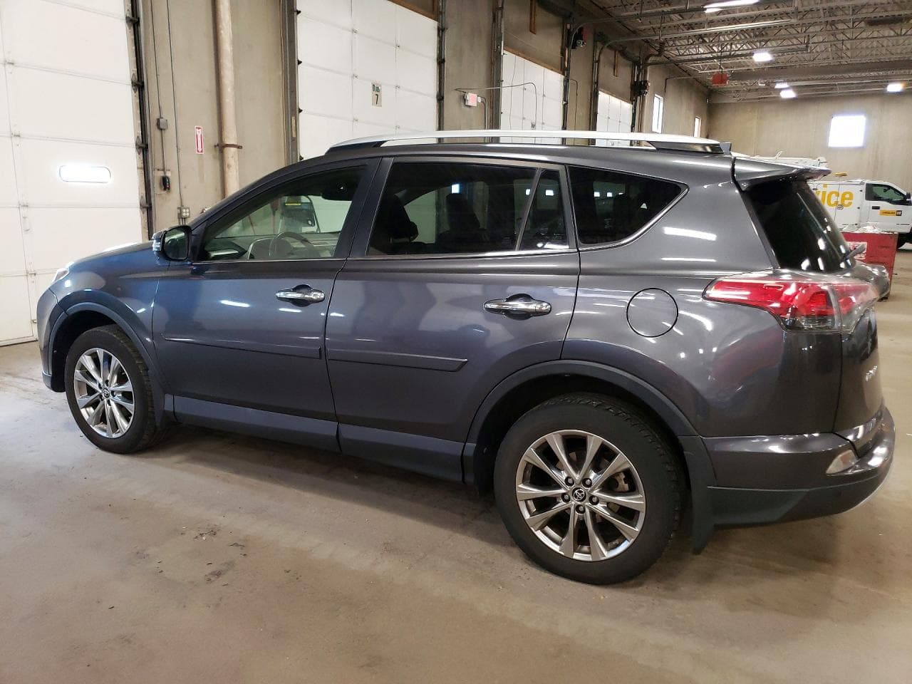 2016 Toyota Rav4 Limited - foto 2