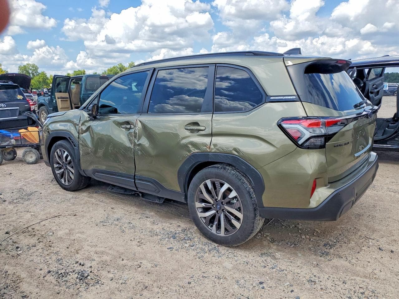 2026 Subaru Forester Touring - foto 2