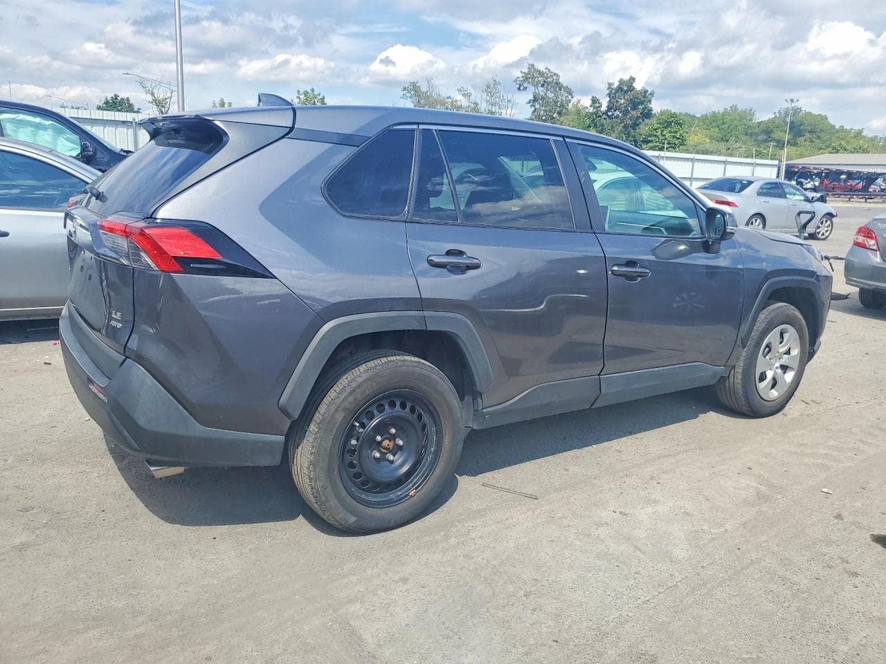 2023 Toyota Rav4 Le - foto 3