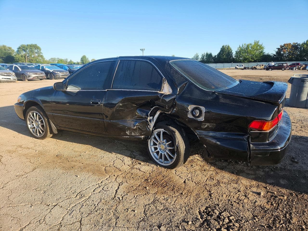 1998 Toyota Camry Le - foto 2
