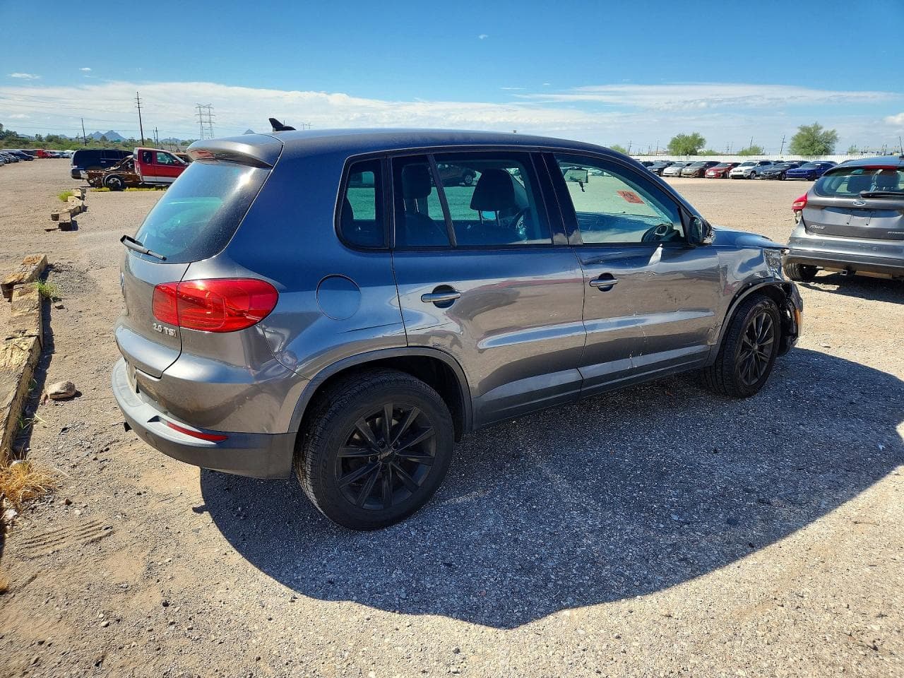 2014 Volkswagen Tiguan S - foto 3