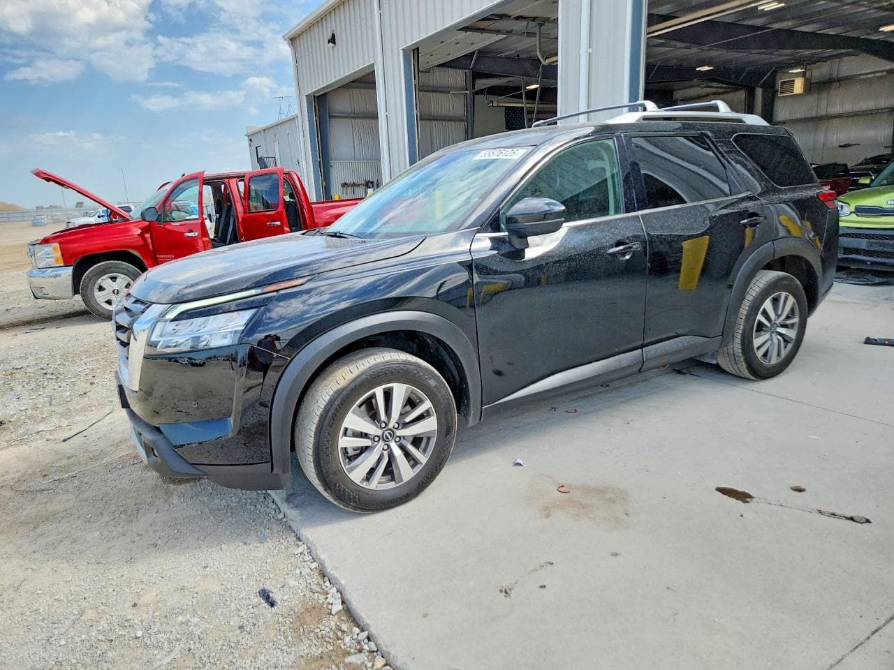Nissan Pathfinder 2023 z USA