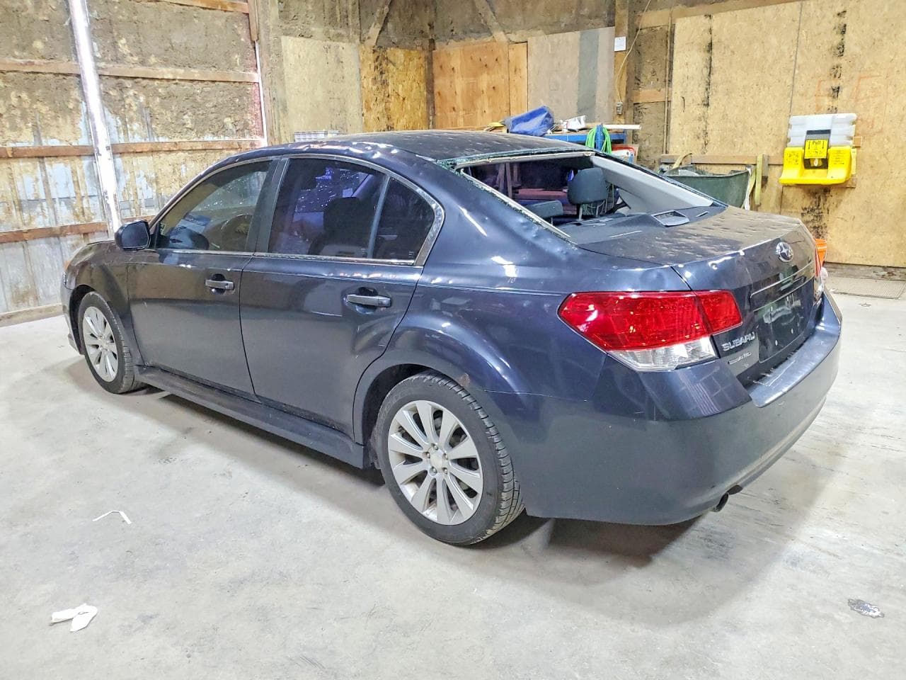 2010 Subaru Legacy 3.6R Premium - foto 2