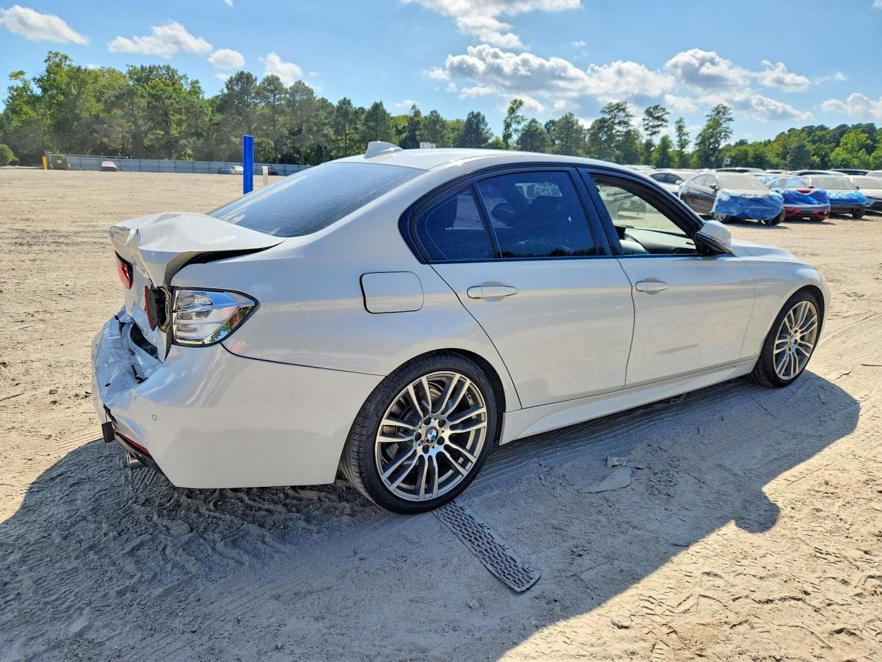 2015 BMW 335 I - foto 3