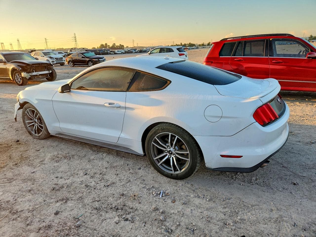 2016 Ford Mustang - foto 2