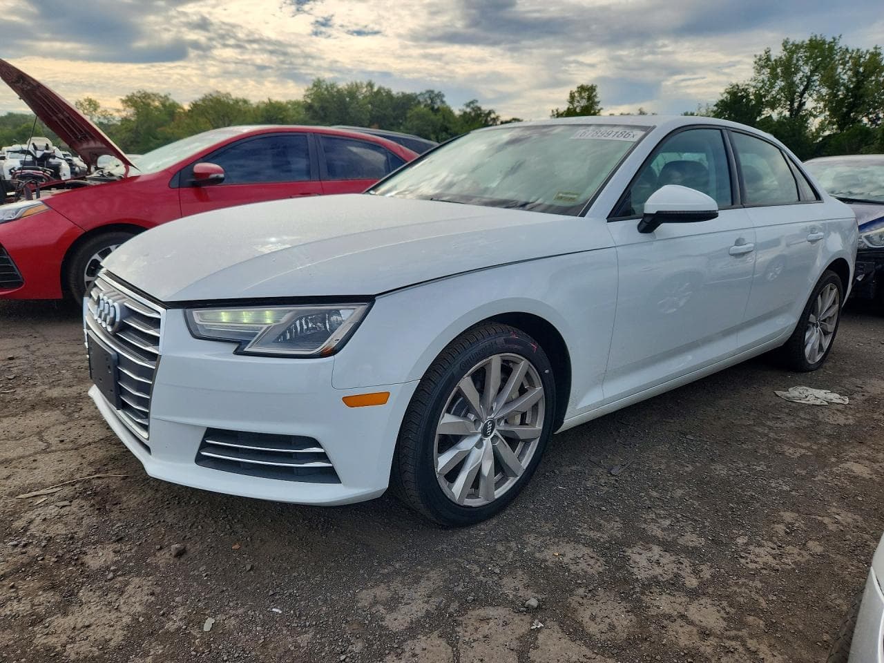 Audi A4 2017 z USA