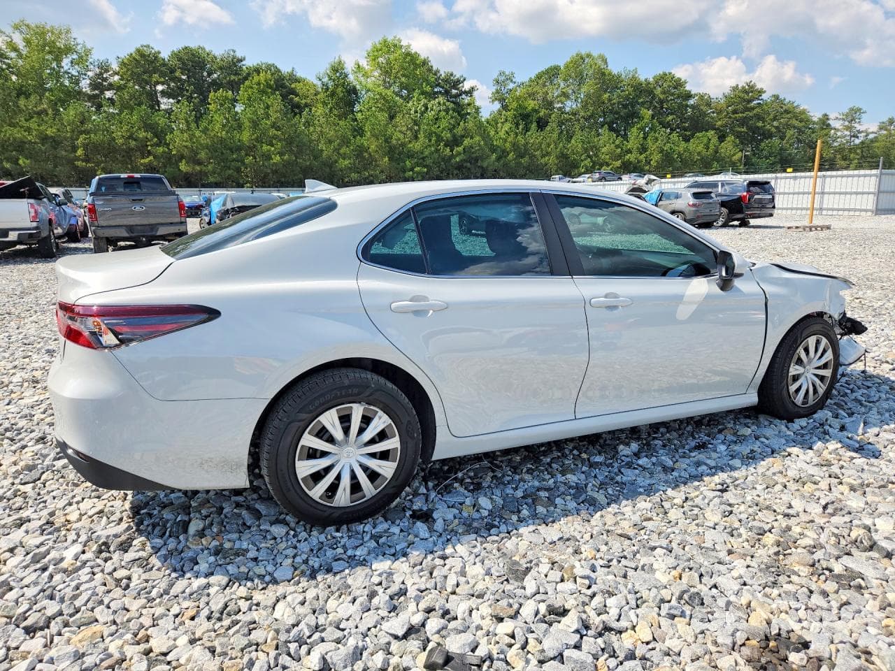 2022 Toyota Camry Le - foto 3