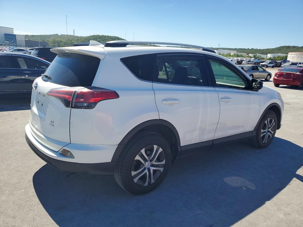 2018 Toyota Rav4 Le - foto 3