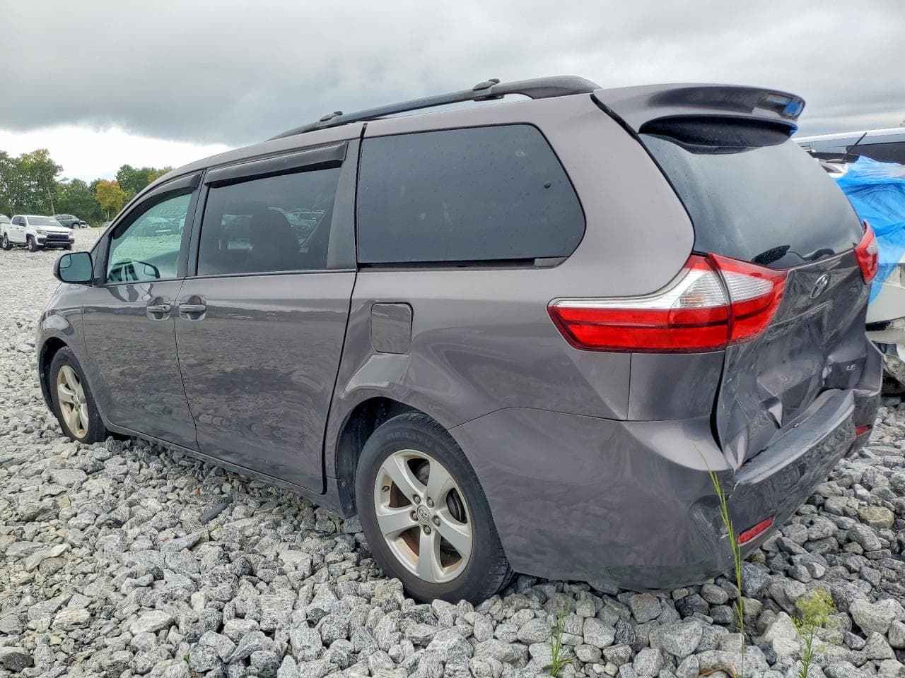 2015 Toyota Sienna Le - foto 2
