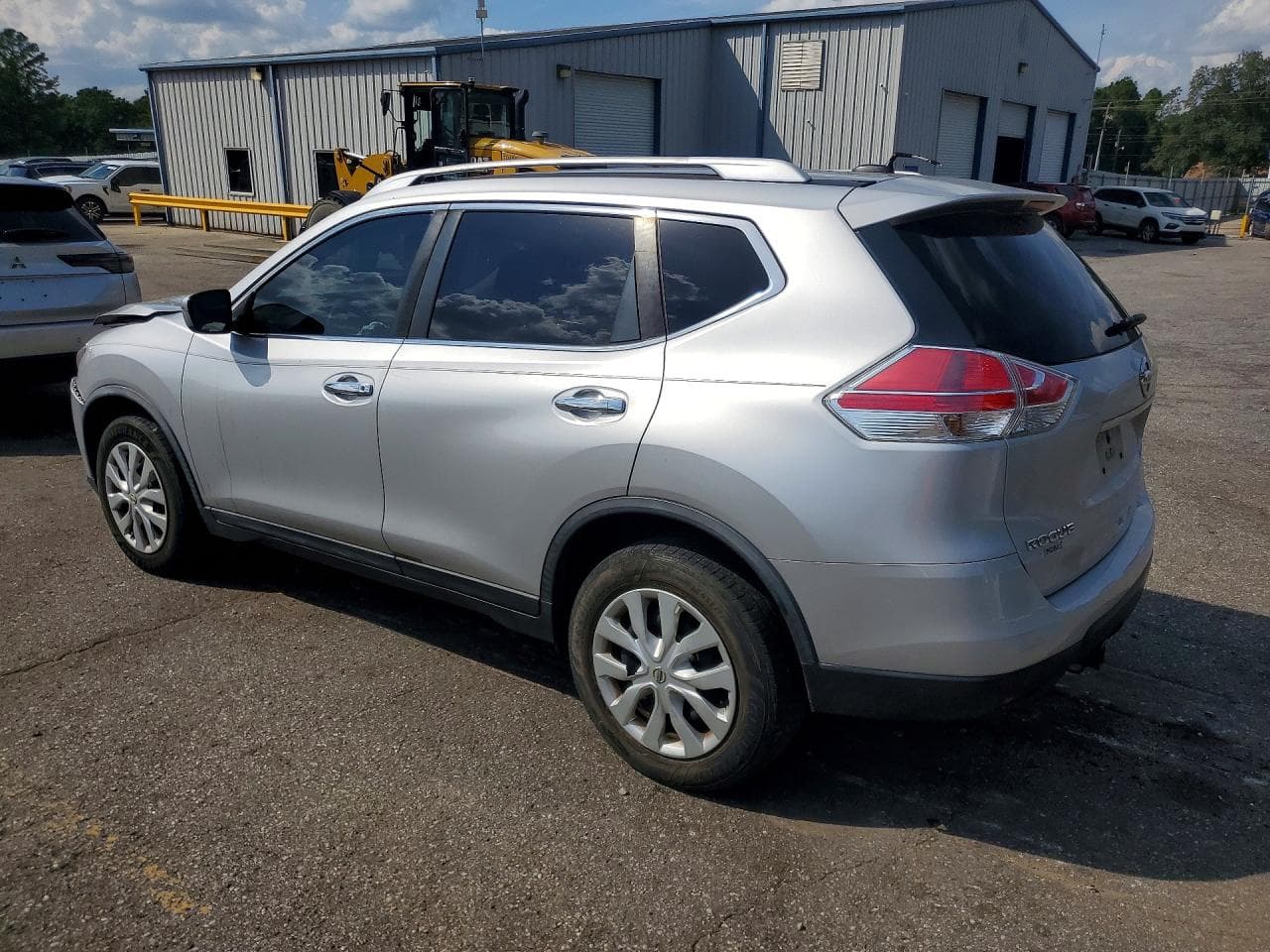 2016 Nissan Rogue S - foto 2