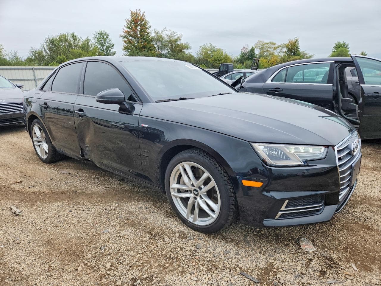 2017 Audi A4 Premium - foto 4