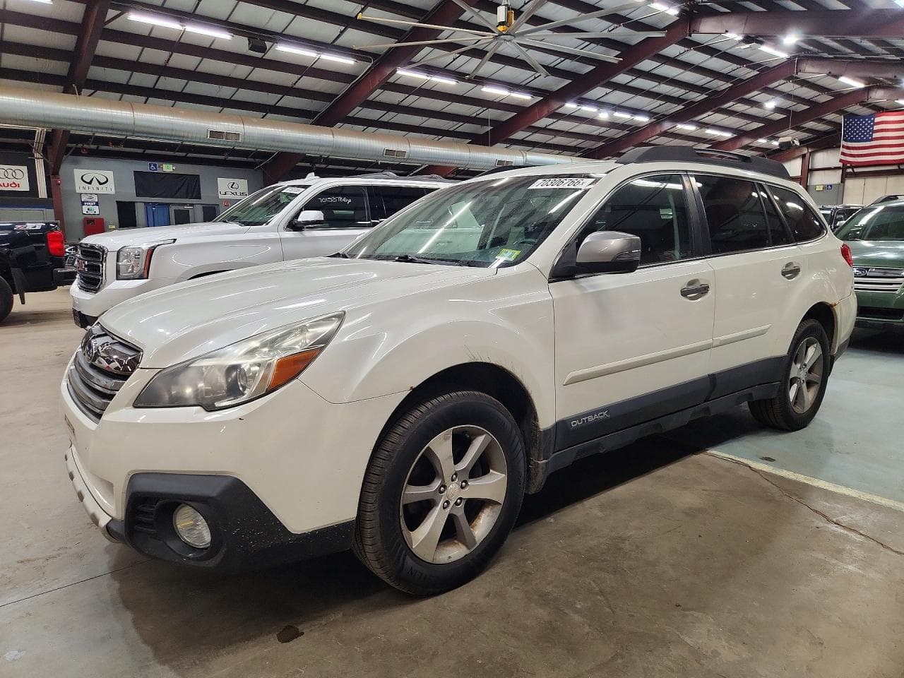 Subaru Outback 2013 z USA