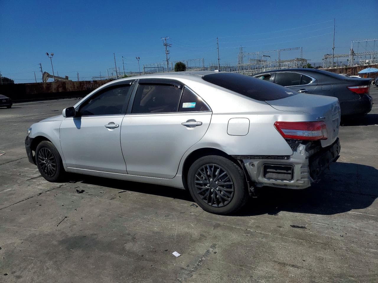2010 Toyota Camry Le - foto 2