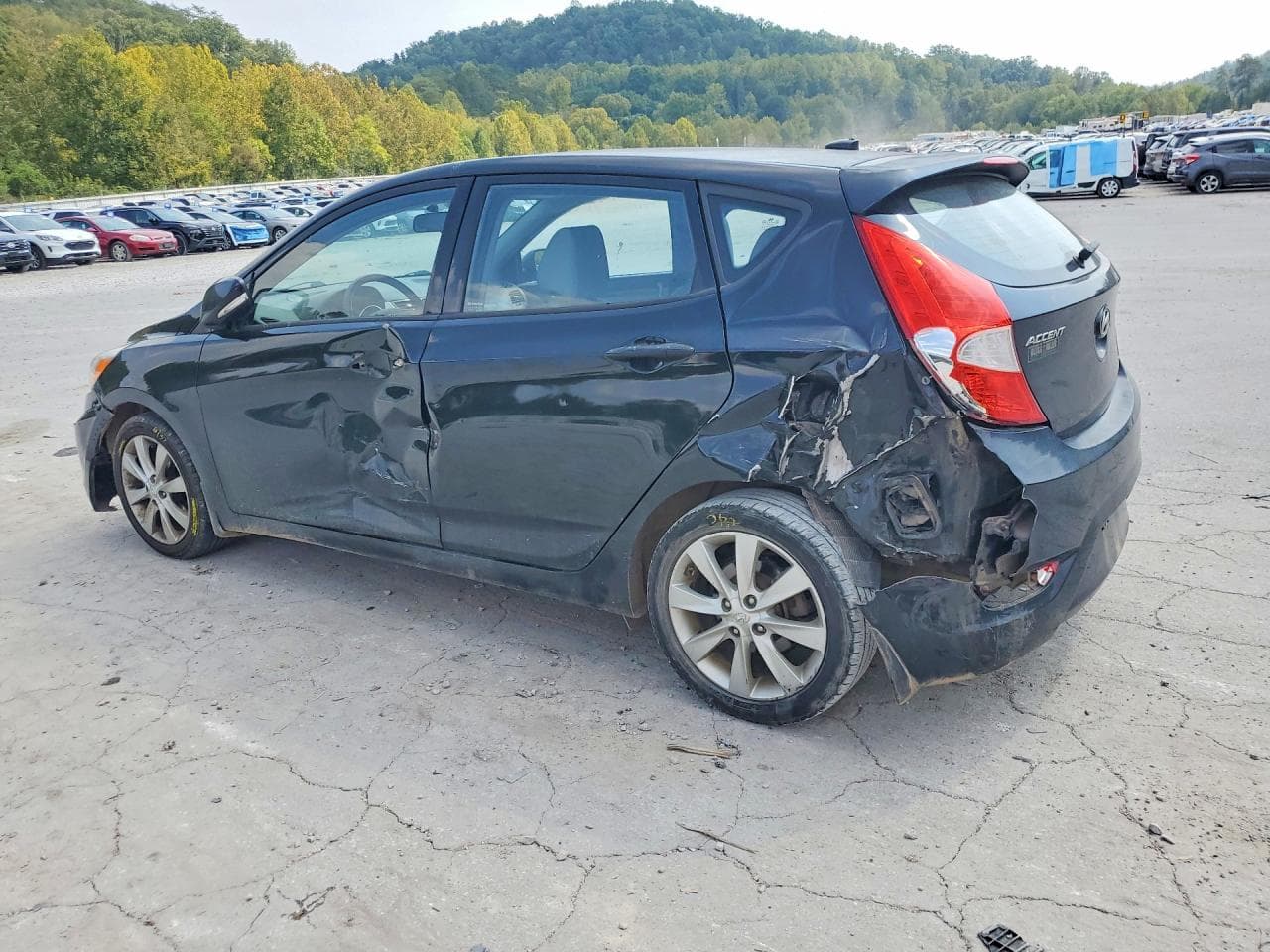 2014 Hyundai Accent Se - foto 2