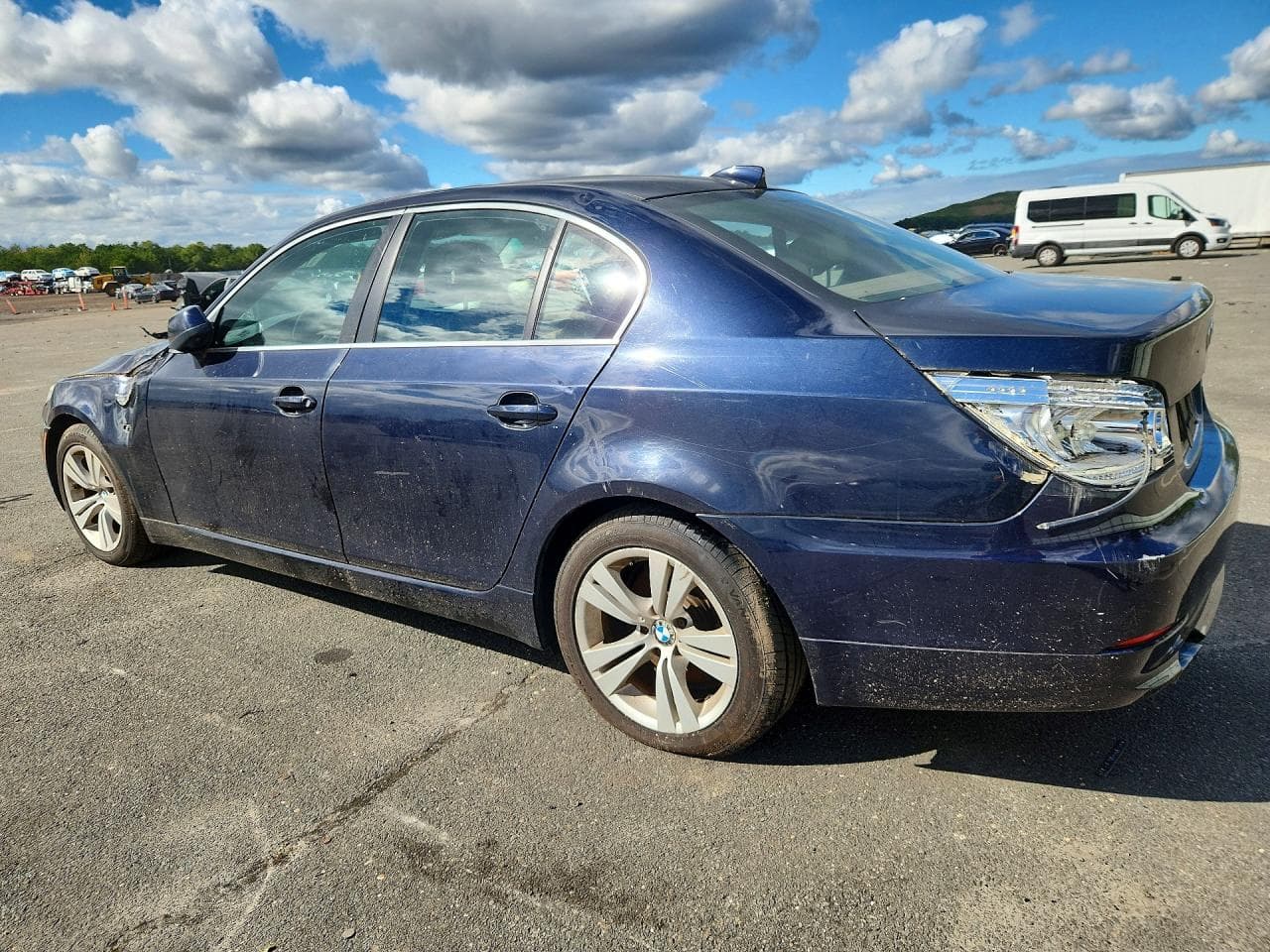 2010 BMW 528 I - foto 2