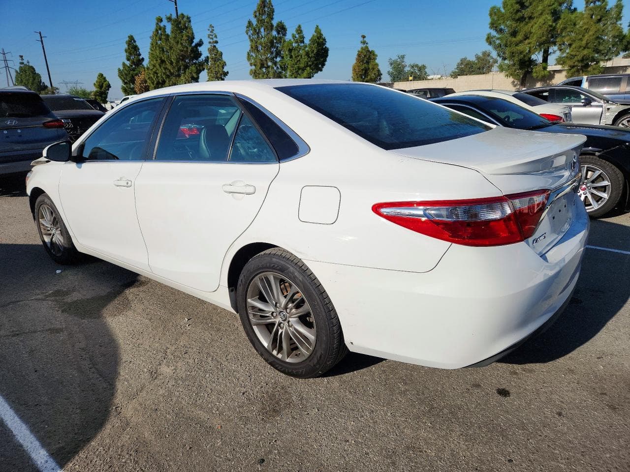 2017 Toyota Camry Se - foto 2
