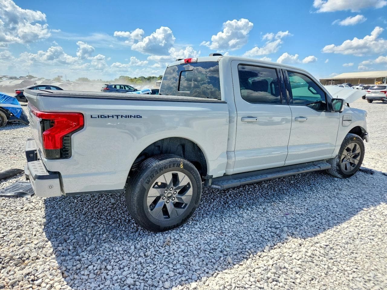 2023 Ford F150 Lightning Pro - foto 3