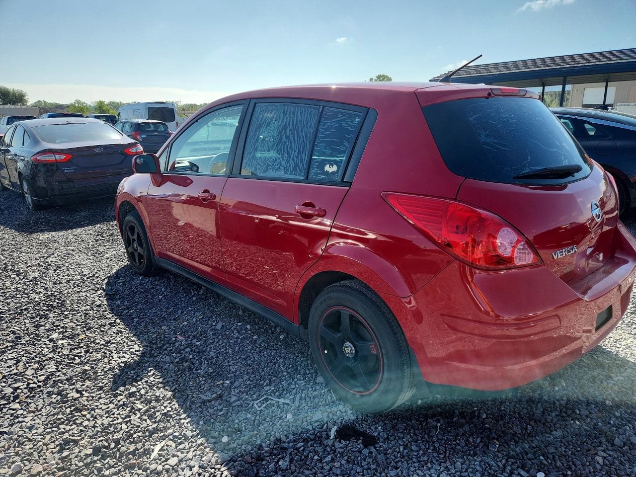 2011 Nissan Versa 1.8 S - foto 2