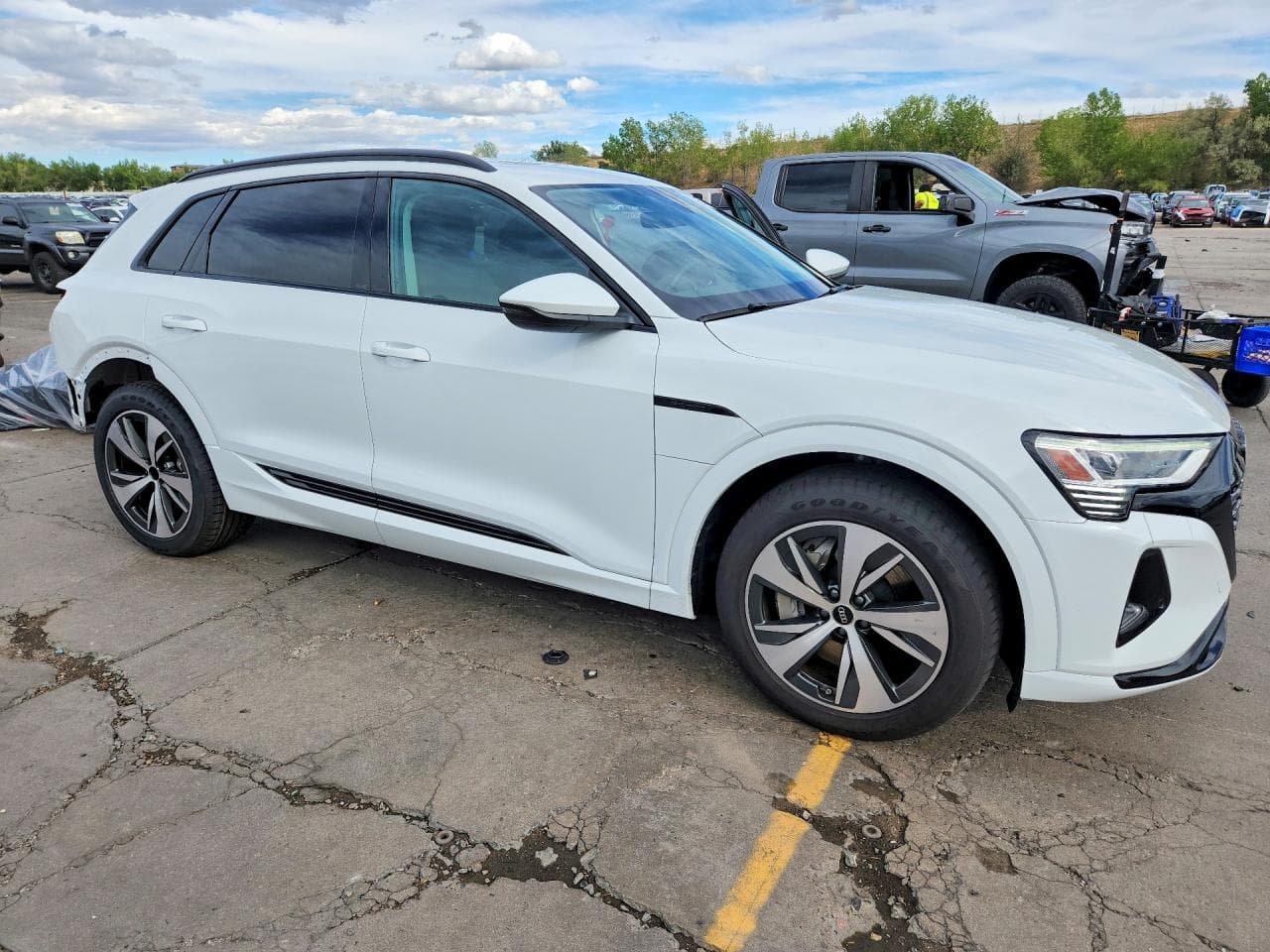 2024 Audi Q8 E-Tron Premium - foto 4