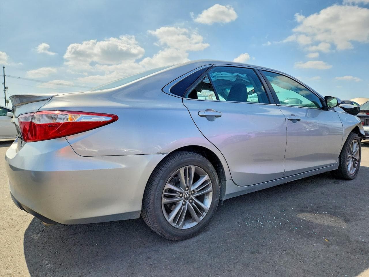 2015 Toyota Camry Se - foto 3